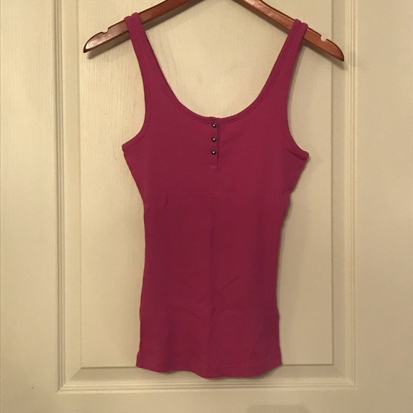 Brand new Guess tank top - Picture 2 of 4